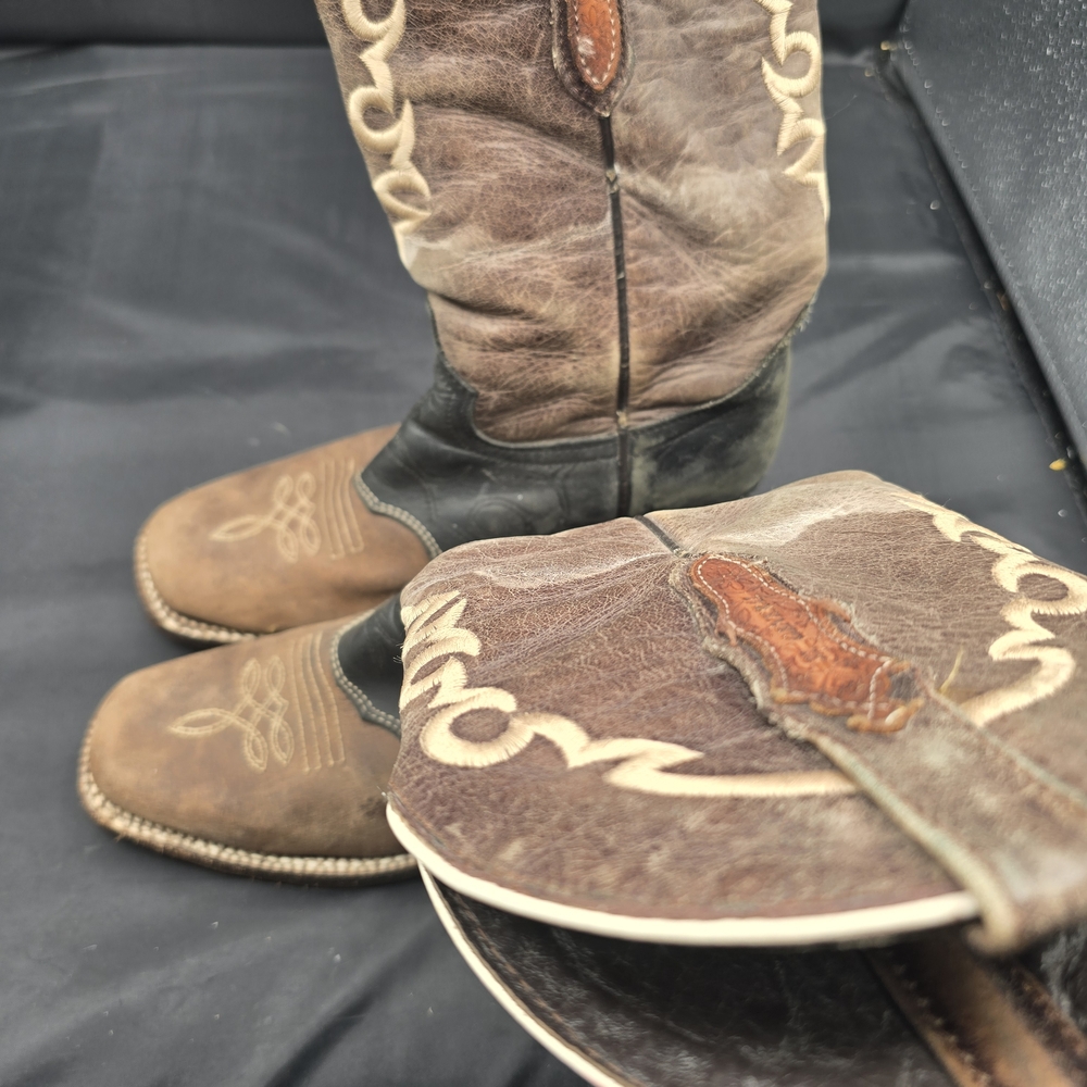 Black and Brown Heeled Boots with Sturdy Sole‎